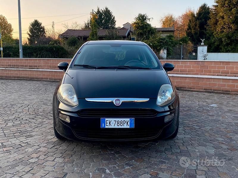 Usata Fiat Punto Evo 75 CV (55 kW) 2011 Nero Utilitaria