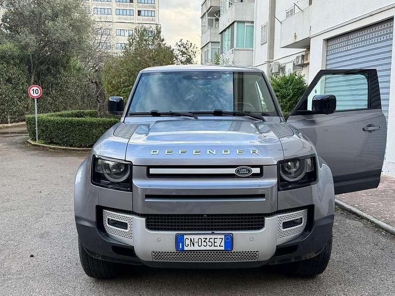 Usata Land Rover Defender SE 250 CV (183 kW) 2023 Grigio SUV