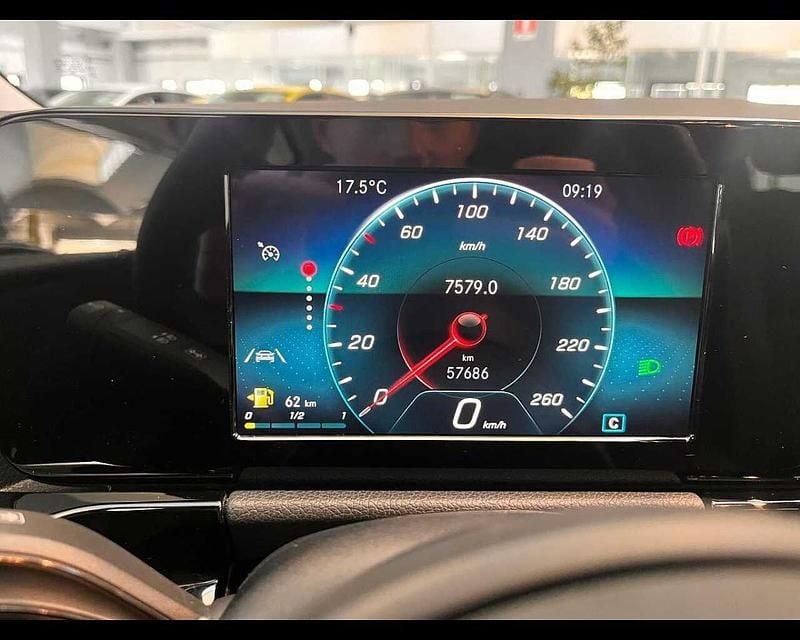 Usata Mercedes B180 Executive 136 CV (100 kW) 2019 Nero Monovolume
