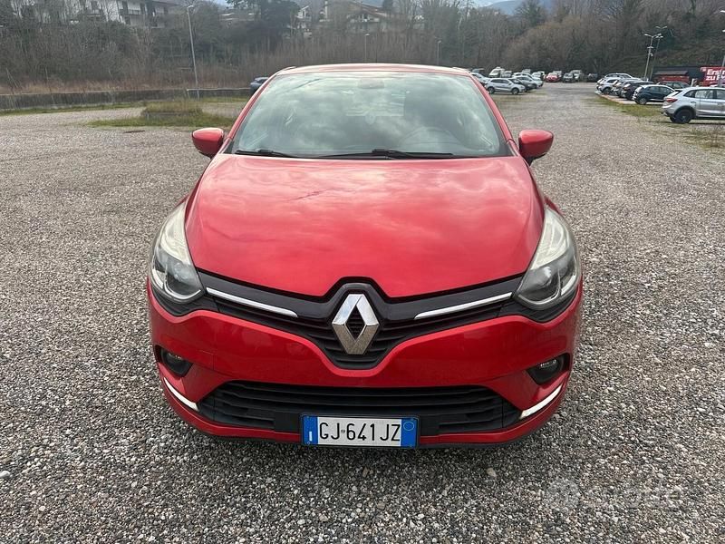 Usata Renault Clio IV Intens 90 CV (66 kW) 2017 Rosso Berlina