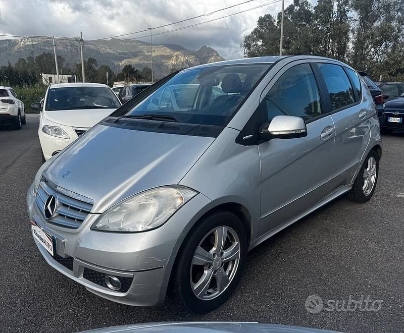 Usata Mercedes A200 Avantgarde 140 CV (102 kW) 2009 Grigio Berlina