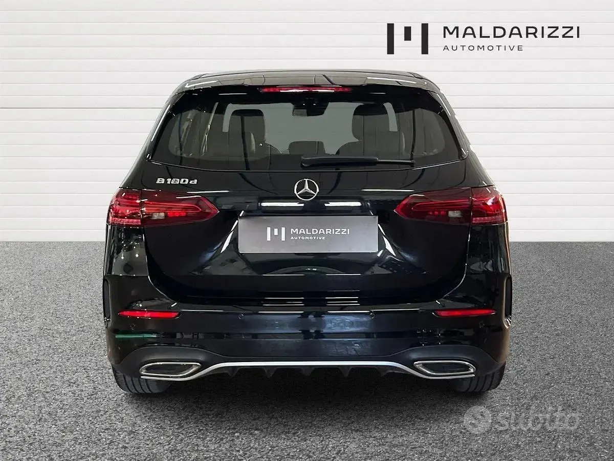Usata Mercedes B180 Advanced Plus 116 CV (85 kW) 2025 Nero Utilitaria