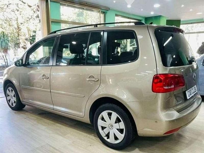 Usata VW Touran Comfortline 105 CV (77 kW) 2015 Grigio Monovolume