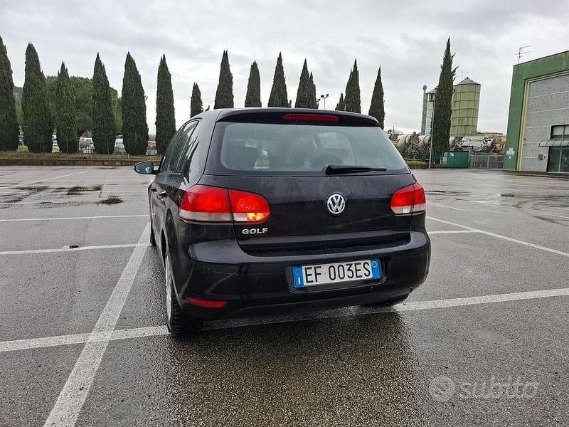 Usata VW Golf VI 80 CV (58 kW) 2010 Nero Utilitaria