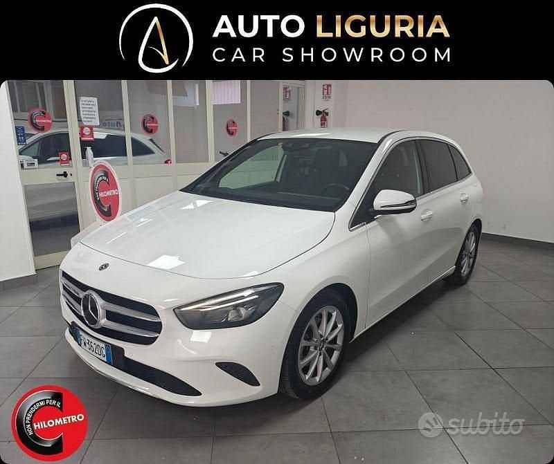 Usata Mercedes B180 135 CV (99 kW) 2019 Bianco Monovolume