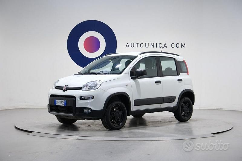 Usata Fiat Panda 4x4 Wild 85 CV (62 kW) 2022 Bianco Utilitaria