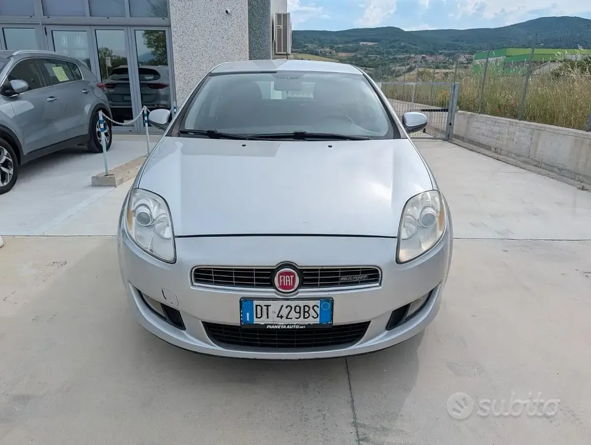 Usata Fiat Bravo Dynamic 120 CV (88 kW) 2009 Grigio Utilitaria