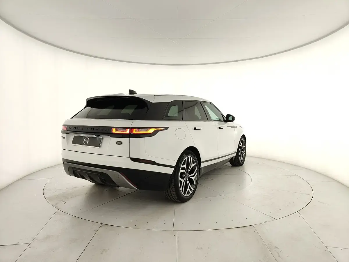 Usata Land Rover Range Rover Velar SE Dynamic 240 CV (176 kW) 2018 Bianco SUV