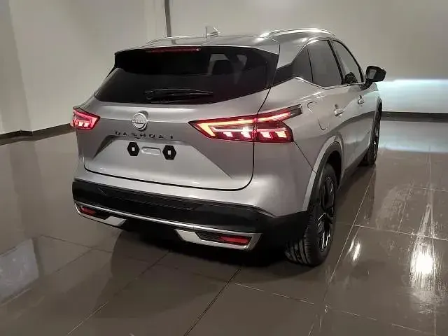 Nuova Nissan Qashqai Tekna 158 CV (116 kW) 2026 Newport grey met. SUV