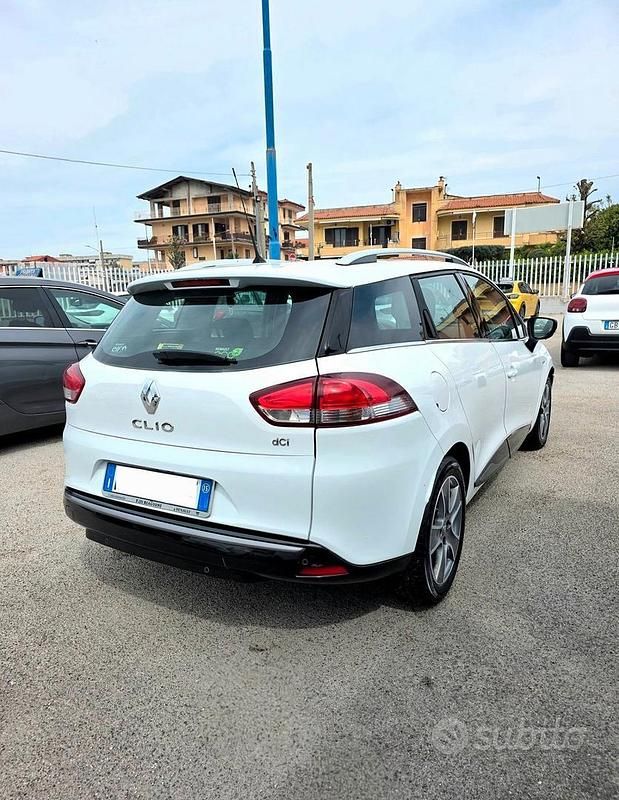 Usata Renault Clio GrandTour 90 CV (66 kW) 2015 Bianco Station wagon