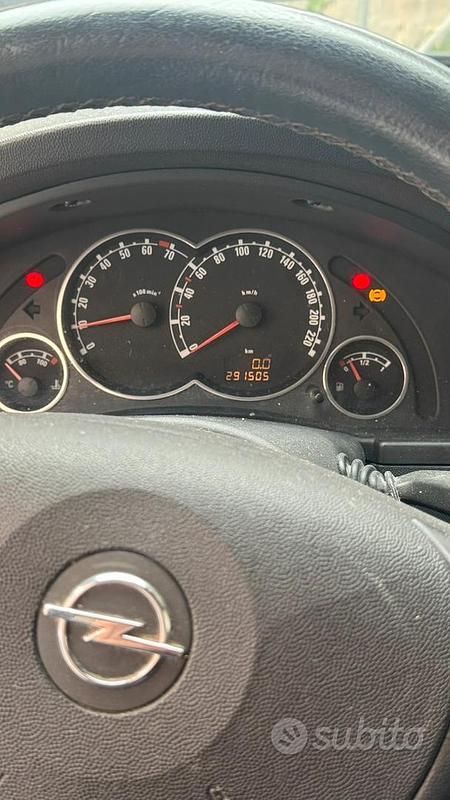 Usata 2007 Opel Meriva Monovolume | 1200 € (Buon prezzo) - Immagine 1/4