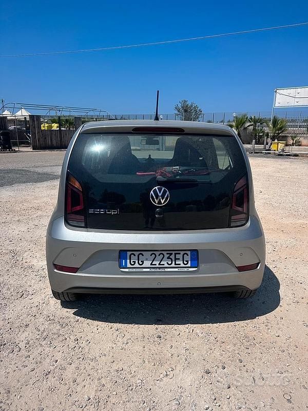 Usata VW up! 83 CV (61 kW) 2021 Utilitaria