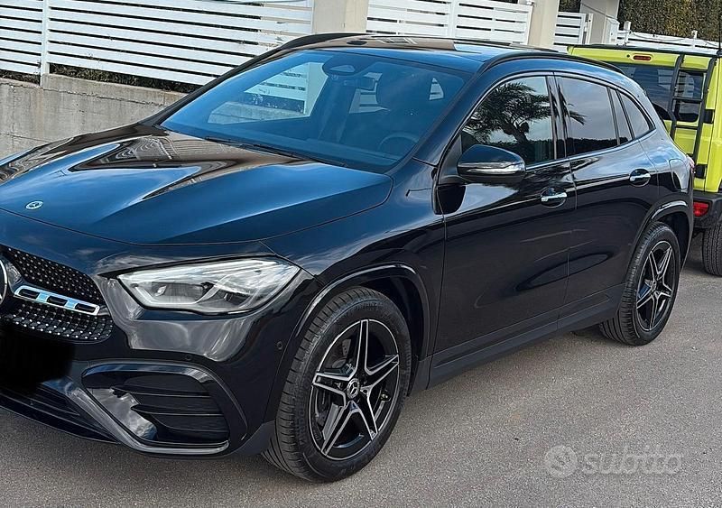 Usata Mercedes GLA200 Premium 150 CV (110 kW) 2024 Nero SUV