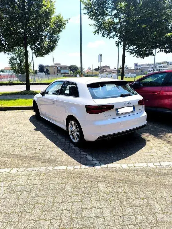 Usata Audi A3 S-Line 110 CV (80 kW) 2015 Berlina