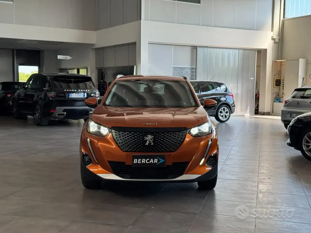Usata Peugeot 2008 Allure 131 CV (96 kW) 2021 Giallo SUV