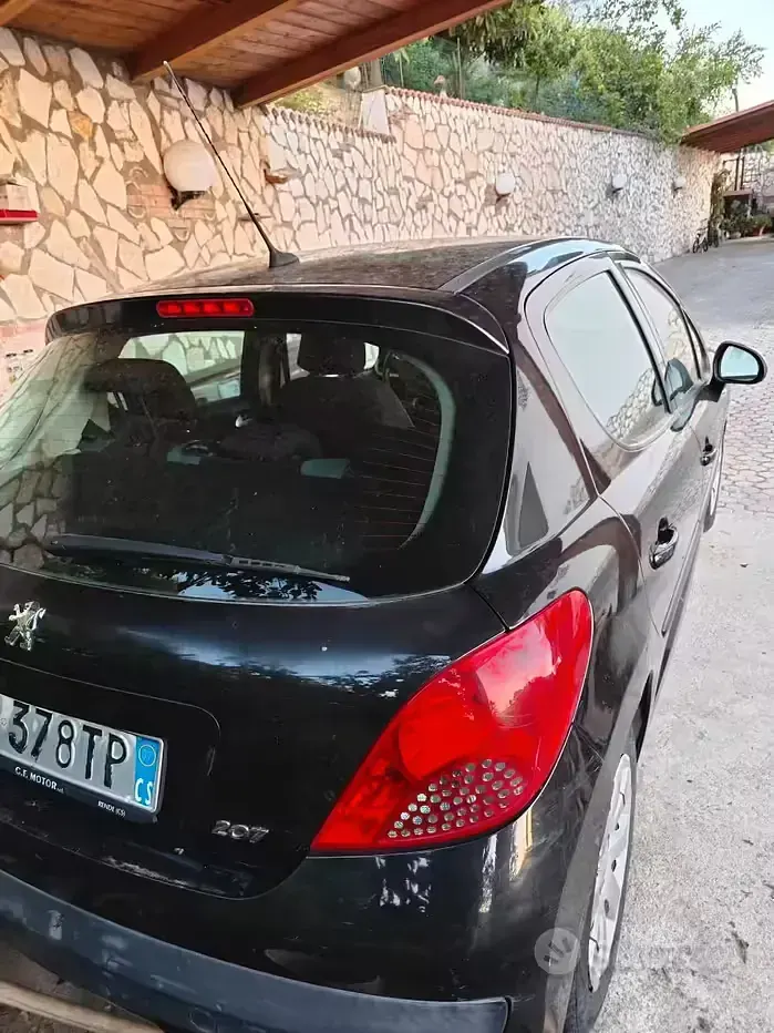 Begagnad Peugeot 207 68 HK (50 kW) 2007 Sedan