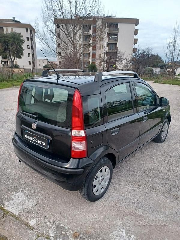 Usata Fiat Panda Dynamic 75 CV (55 kW) 2011 Nero Utilitaria