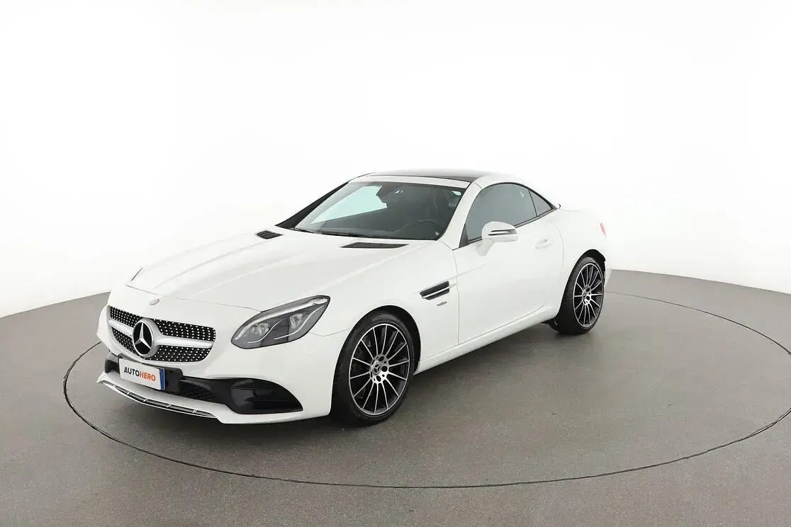 Usata Mercedes SLC300 Premium 245 CV (180 kW) 2017 Cabrio