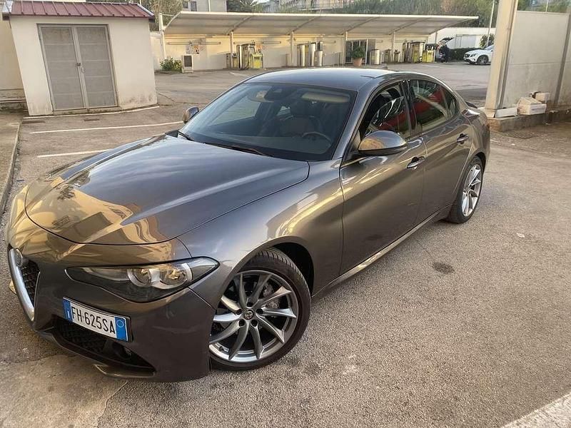 Usata 2017 Alfa Romeo Giulia Super Tre volumi | 12.000 € (Ottimo prezzo) - Immagine 1/4