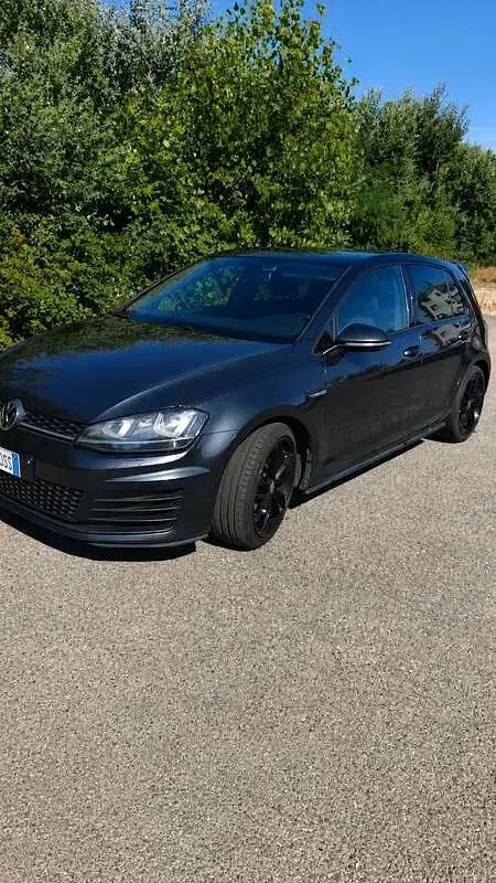 Usata VW Golf VII Sound 184 CV (135 kW) 2015 Grigio Berlina