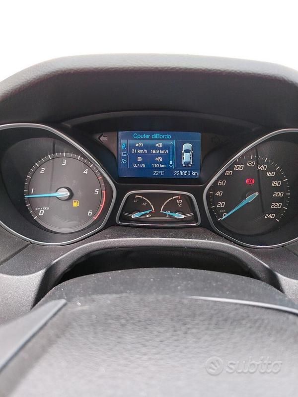Usata Ford Focus 115 CV (84 kW) 2011 Berlina