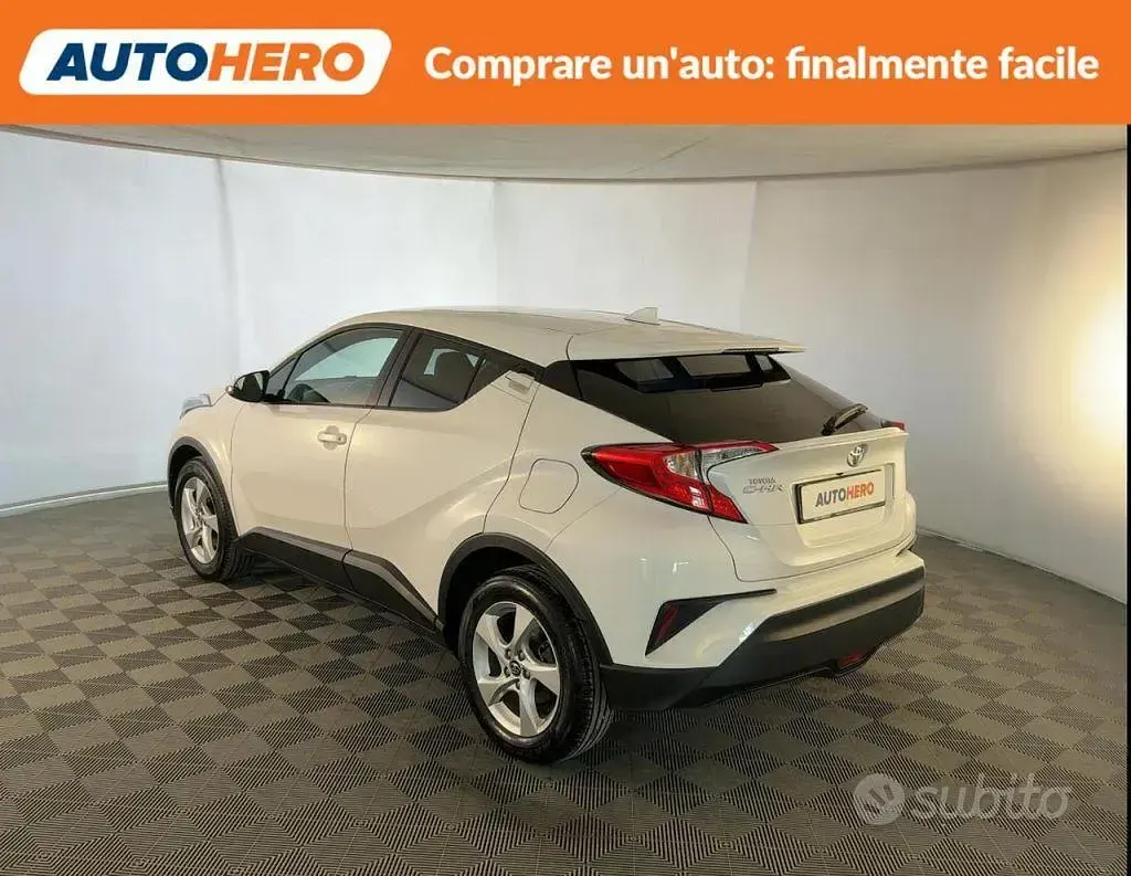 Second-hand Toyota C-HR Active 116 CP (85 kW) 2018 Alb SUV