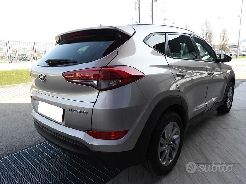 Usata Hyundai Tucson Comfort 131 CV (96 kW) 2015 Grigio SUV
