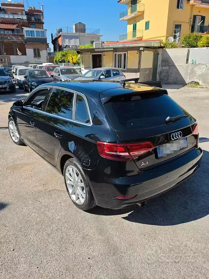 Usata Audi A3 Business 116 CV (85 kW) 2019 Nero Berlina