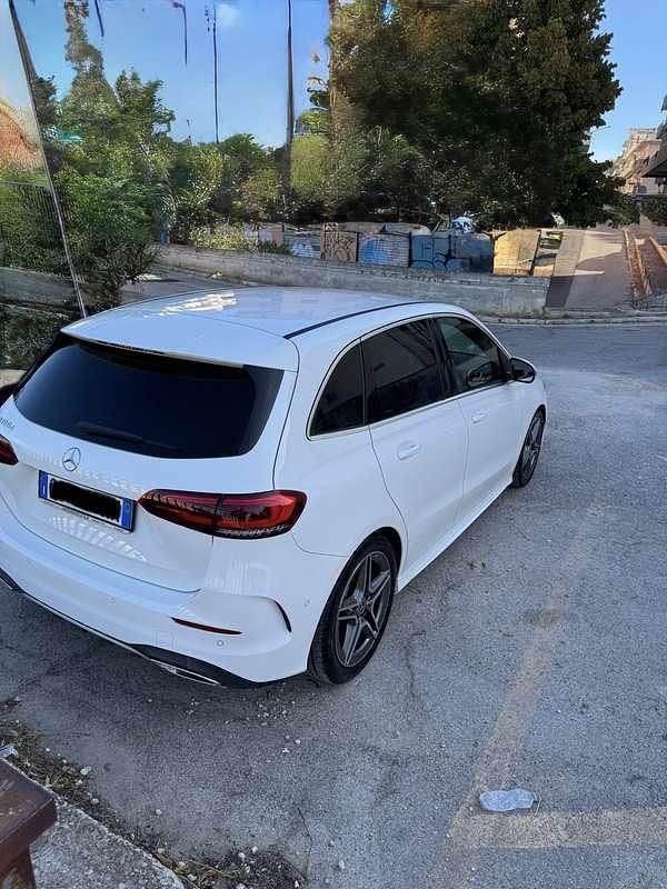 Usata Mercedes B180 Premium 116 CV (85 kW) 2020 Monovolume