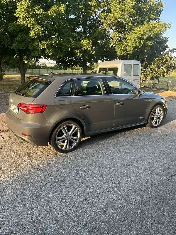 Usata Audi A3 Admired 131 CV (96 kW) 2020 Berlina