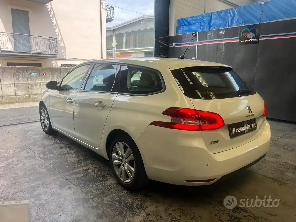 Usata Peugeot 308 Business-Line 131 CV (96 kW) 2019 Bianco Station wagon