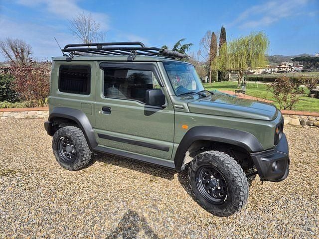 Usata Suzuki Jimny 102 CV (75 kW) 2021 Verde SUV