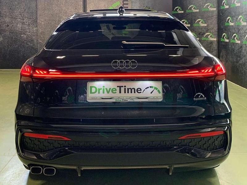 Nuova Audi Q5 Sportback S-Line 204 CV (150 kW) 2026 Nero mythos SUV