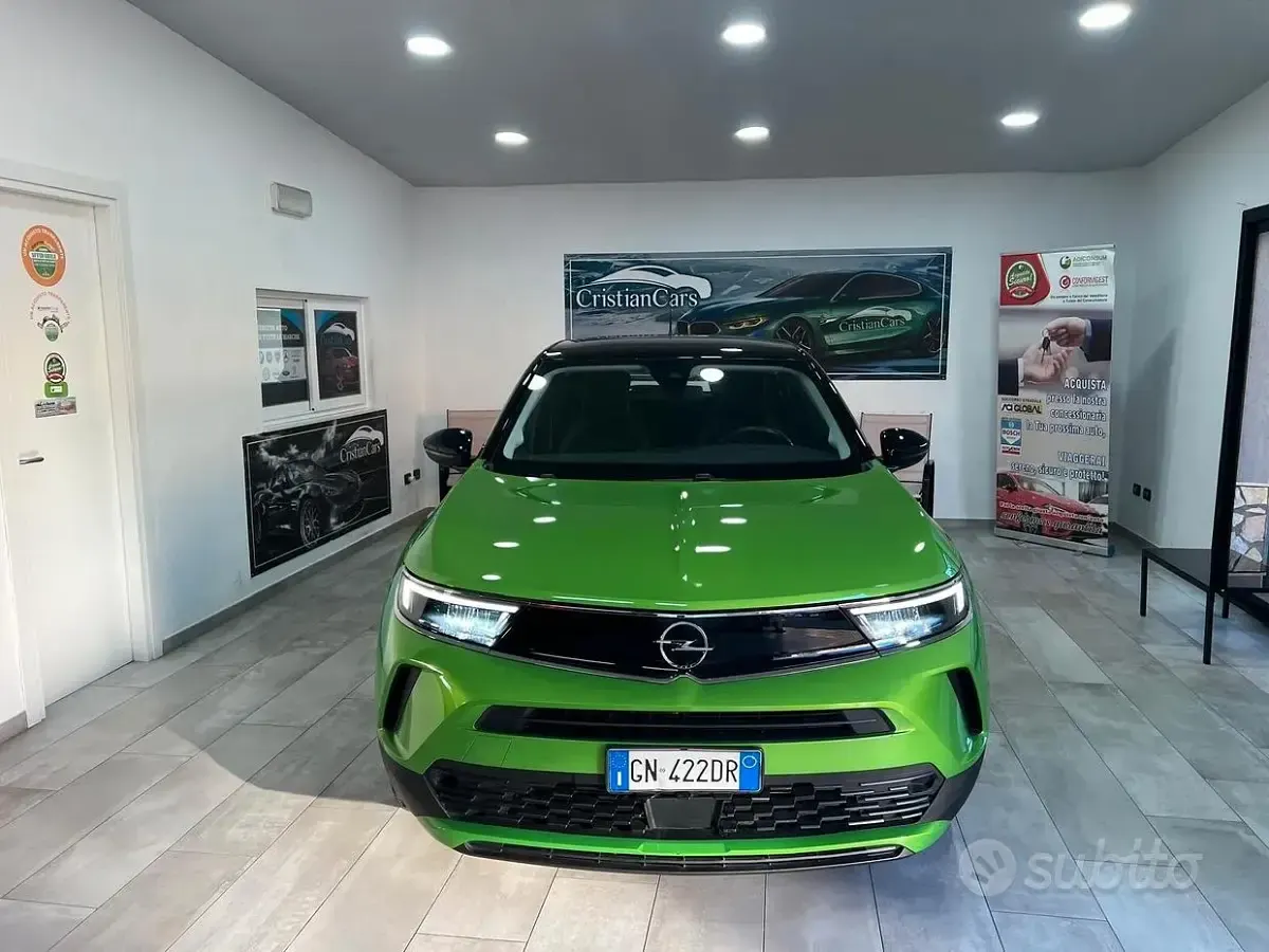 Usata Opel Mokka Elegance 101 CV (74 kW) 2023 Verde SUV