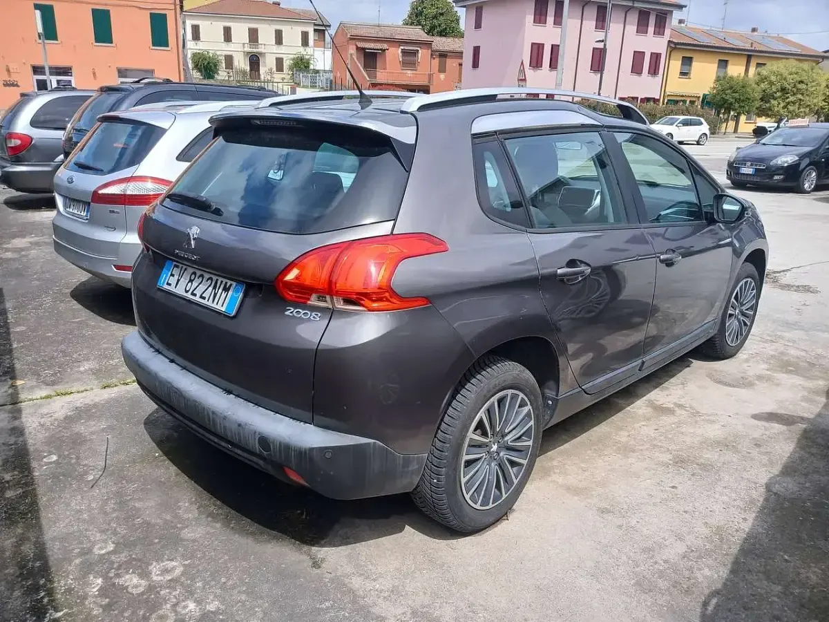 Usata Peugeot 2008 Active 68 CV (50 kW) 2014 Other SUV