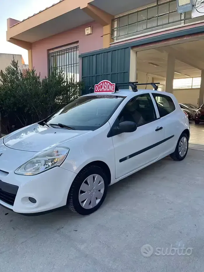 Usata Renault Clio II 85 CV (62 kW) 2010 Bianco Furgone