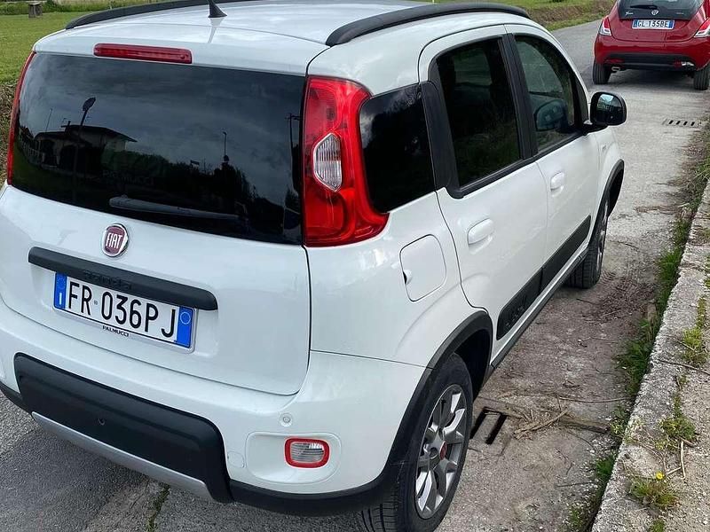 Usata Fiat Panda 4x4 S 95 CV (69 kW) 2018 Bianco Utilitaria