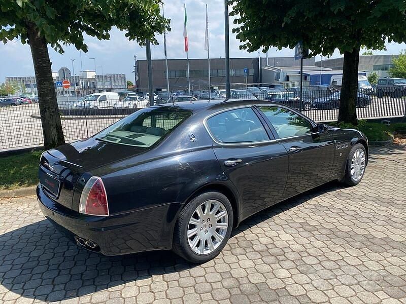 Usata Maserati Quattroporte 400 CV (294 kW) 2004 Nero metallizzato Berlina