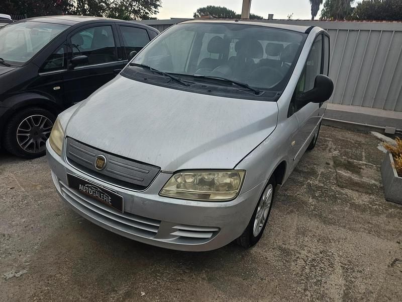 Usata Fiat Multipla Dynamic 103 CV (75 kW) 2008 Argento Monovolume