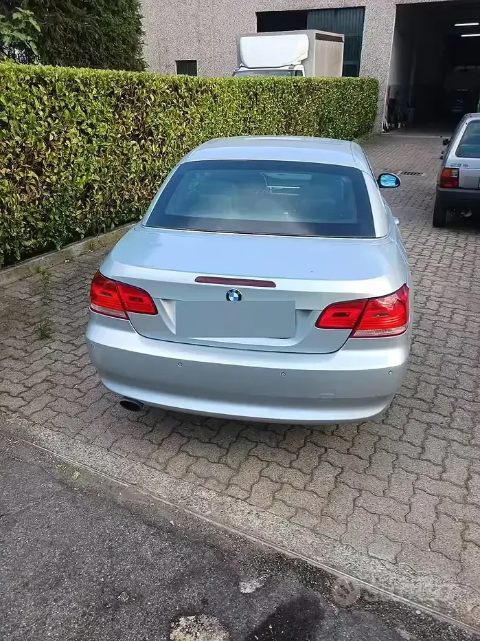 Usata BMW 320 Cabriolet 177 CV (130 kW) 2009 Grigio Cabrio