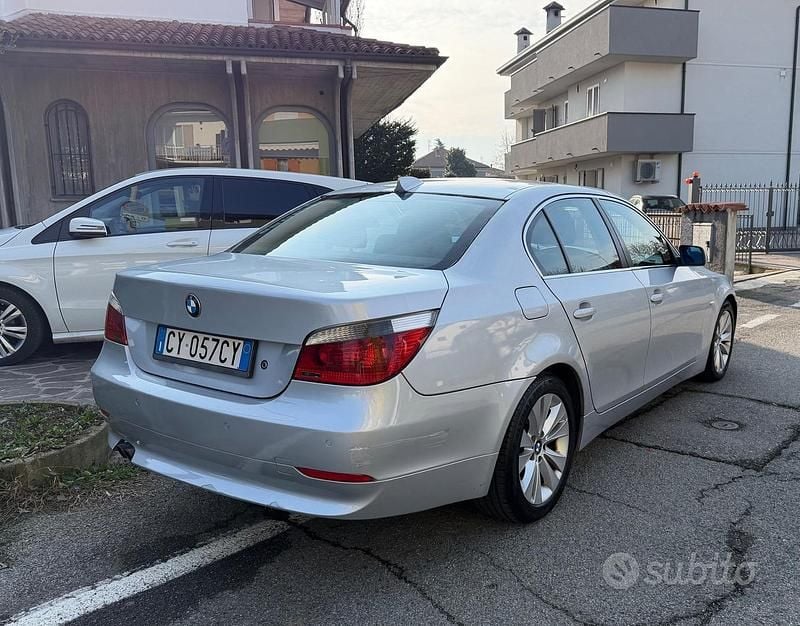 Usata BMW 525 176 CV (129 kW) 2005 Grigio Berlina