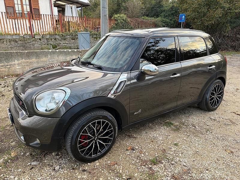 Usata Mini Cooper D Countryman 143 CV (105 kW) 2012 Grigio SUV