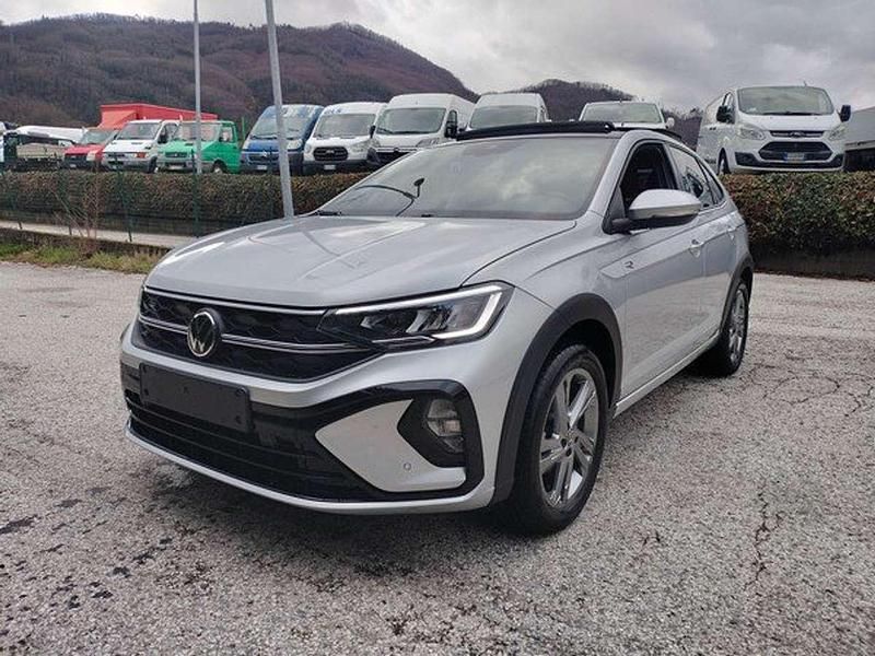 Usata VW Taigo R-line 116 CV (85 kW) 2024 Argento SUV
