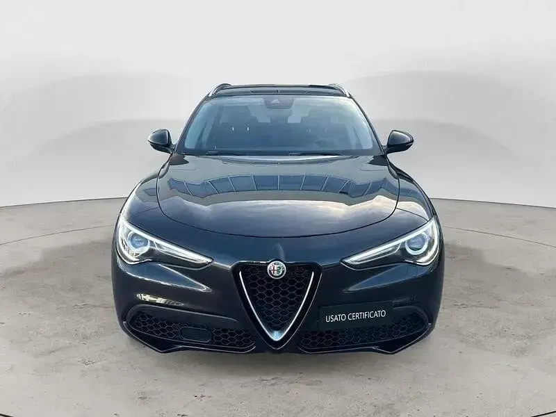 Usata Alfa Romeo Stelvio Business 190 CV (139 kW) 2020 Nero SUV