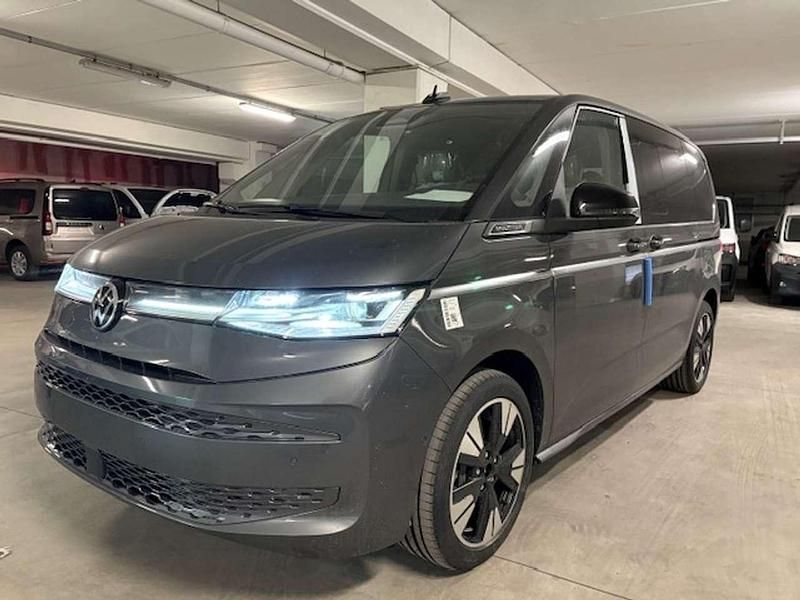 Nuova VW Multivan Style 150 CV (110 kW) 2026 Grigio indio metallizzato Furgone