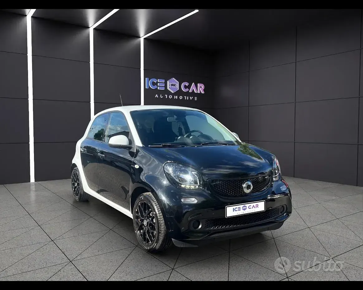 Usata Smart ForFour Passion 90 CV (66 kW) 2017 Nero Utilitaria
