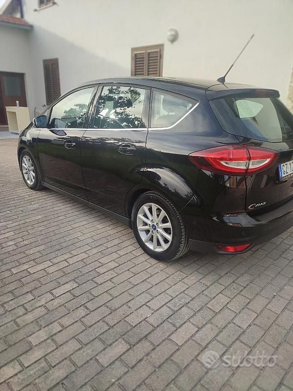 Usata Ford C-MAX 125 CV (91 kW) 2015 Nero Monovolume
