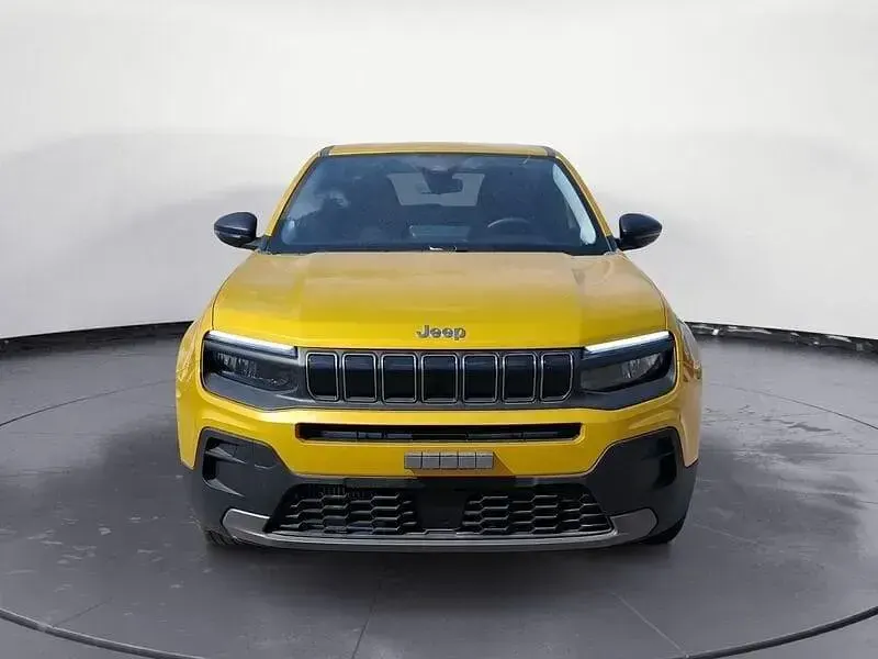 Nuova Jeep Avenger Longitude 101 CV (74 kW) 2025 Giallo SUV