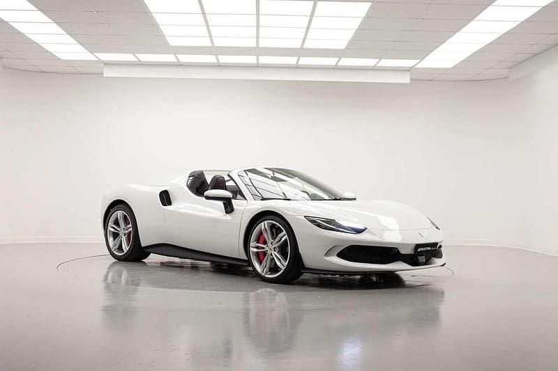 Nuova Ferrari 296 663 CV (487 kW) 2025 Bianco Cabrio