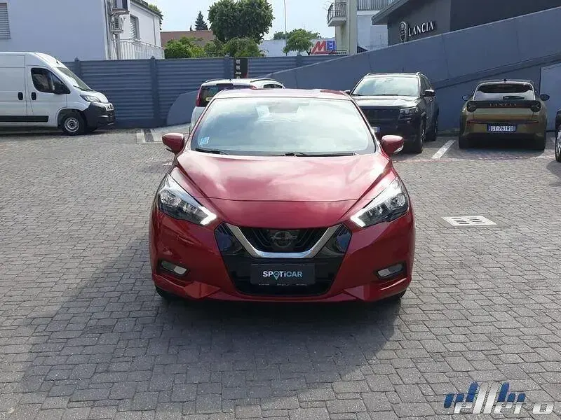 Usata Nissan Micra Tekna 92 CV (67 kW) 2022 Rosso Utilitaria